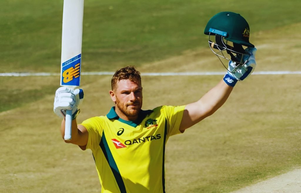 Aaron finch 156 run at द रोज बाउल