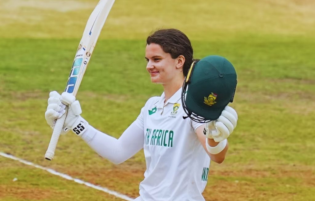 laura wolvaardt महिला तीनों शतक