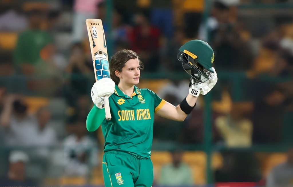 laura wolvaardt 105 run at द विलेज क्रिकेट ग्राउंड