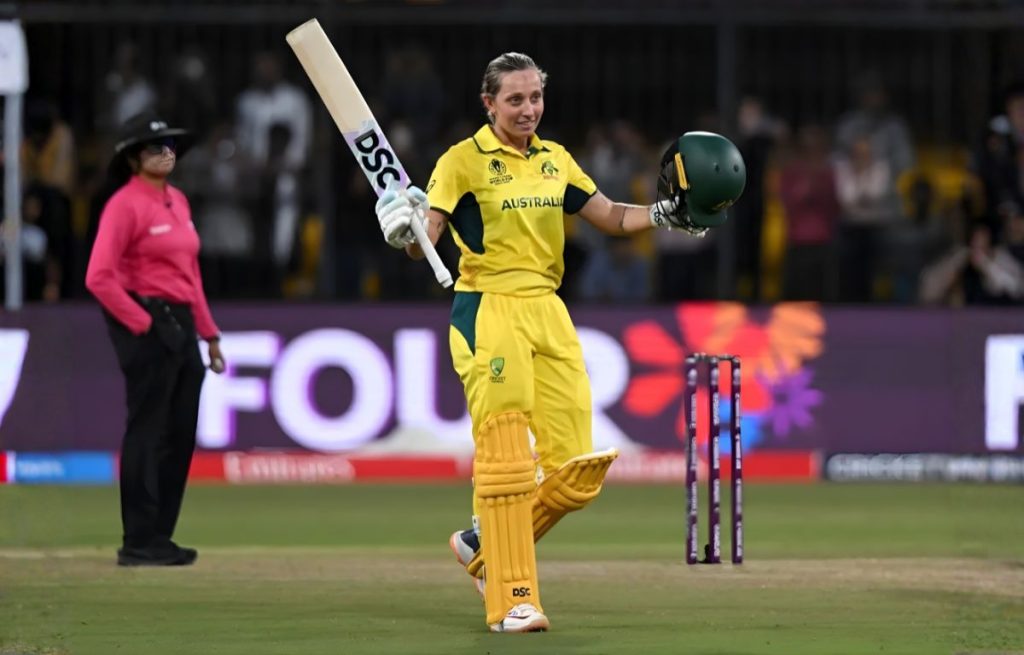 ashleigh gardner odi century