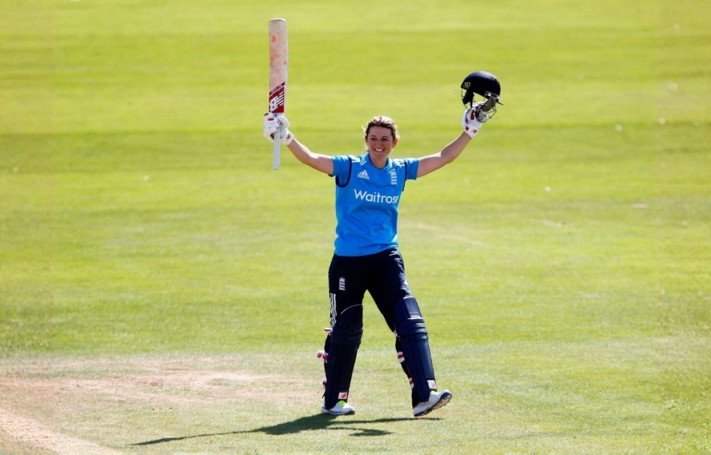 महिला वनडे तेज़ 5000 रन by charlotte edwards
